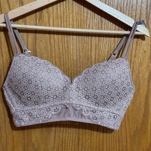 Aerie wireless bra sz 36 B convertible back‎